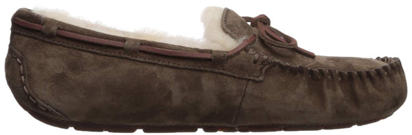 UGG Women's Dakota Moccasin, CHESTNUT, 7 B US