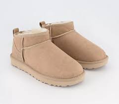 UGG Women's Classic Ultra Mini Boot