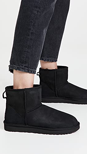 UGG Women's Classic Mini II Boot Size 9