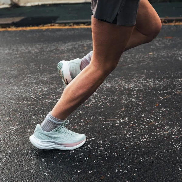 Saucony Women's Ride 19 Sneaker