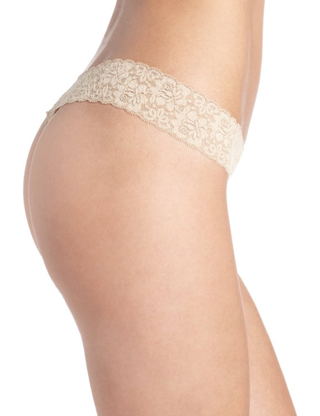 Maidenform Dream Lace Thong, S/M, Wild Strawberry