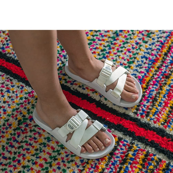 Chaco Women's Chillos Slide Sandals White 10