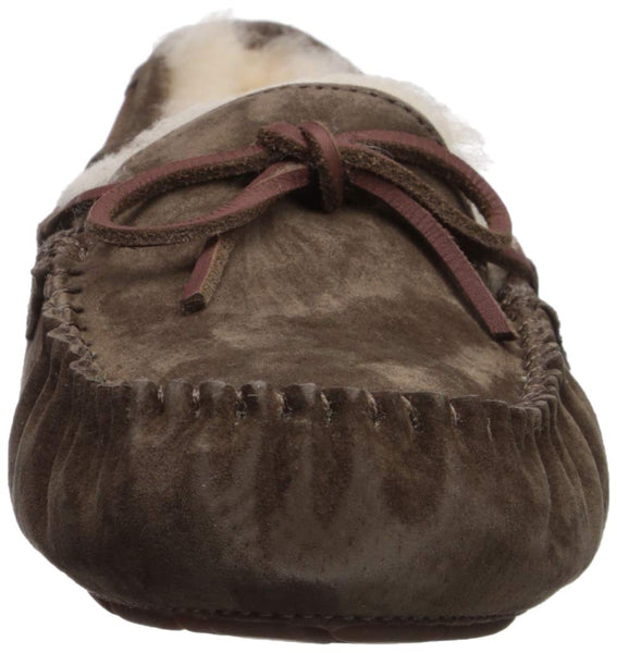 UGG Women's Dakota Moccasin, CHESTNUT, 7 B US