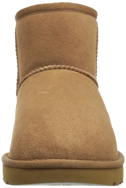 UGG Women's Classic Mini ii Winter Boot - Chestnut or Black