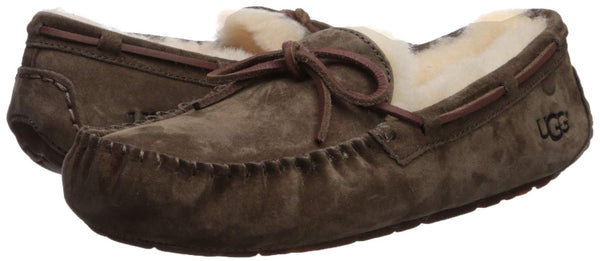 UGG Women's Dakota Moccasin, CHESTNUT, 7 B US