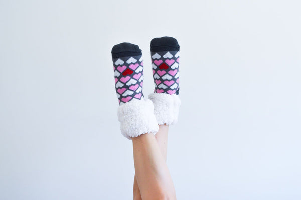 Pudus Unisex Classic Slipper Socks - Valentine Hearts
