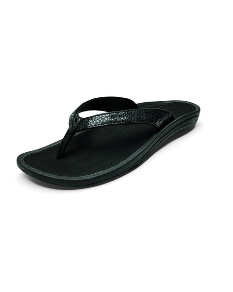 OluKai Womens Black/Black Kulapa Kai Sandal - 7 B(M) US